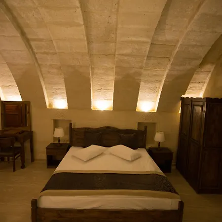 Kismet Cave Mansion-3